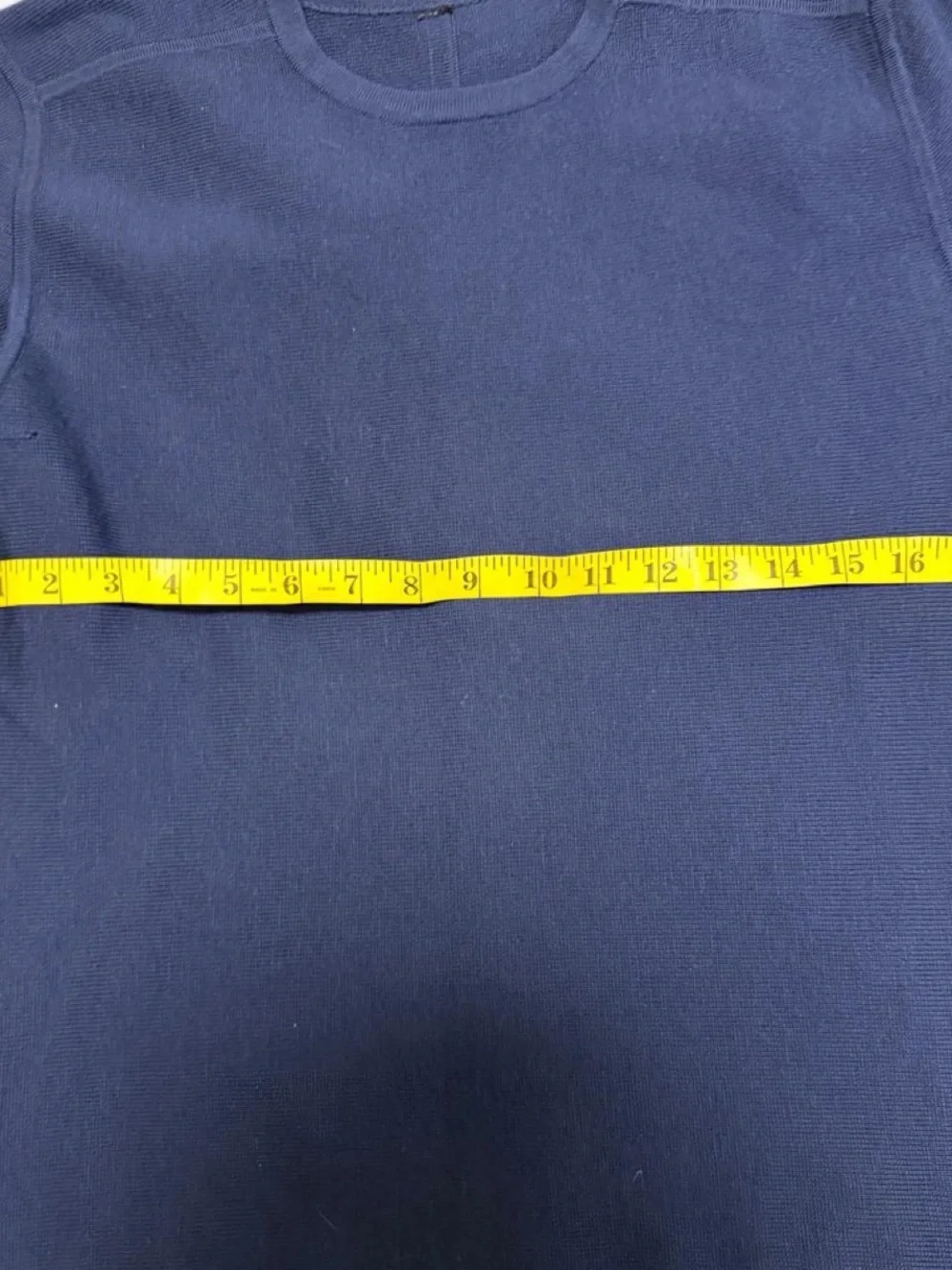 lululemon athletica Men’s Classic Navy Crewneck Pullover